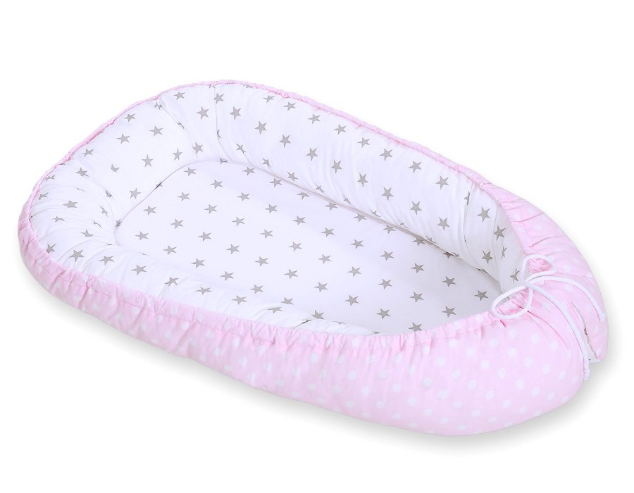 Kūdikio lizdas dvipusis Premium Cocoon naujagimiams BOBONO - taškeliai ant rožinio fono/pilkos žvaigždutės - Image 3
