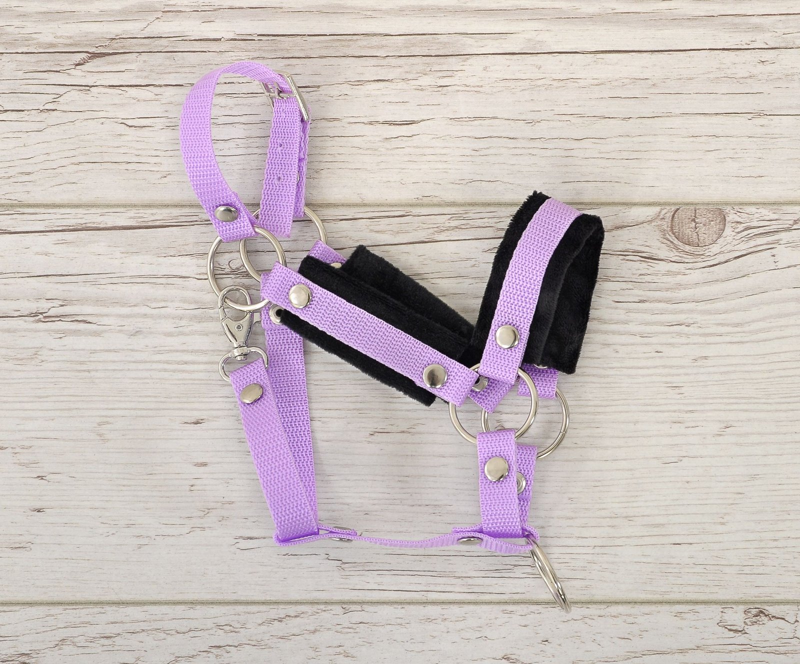 Reguliuojamas apynasris Hobby Horse žirgeliui A3 - violetinė su juodu pūkeliu - Image 2