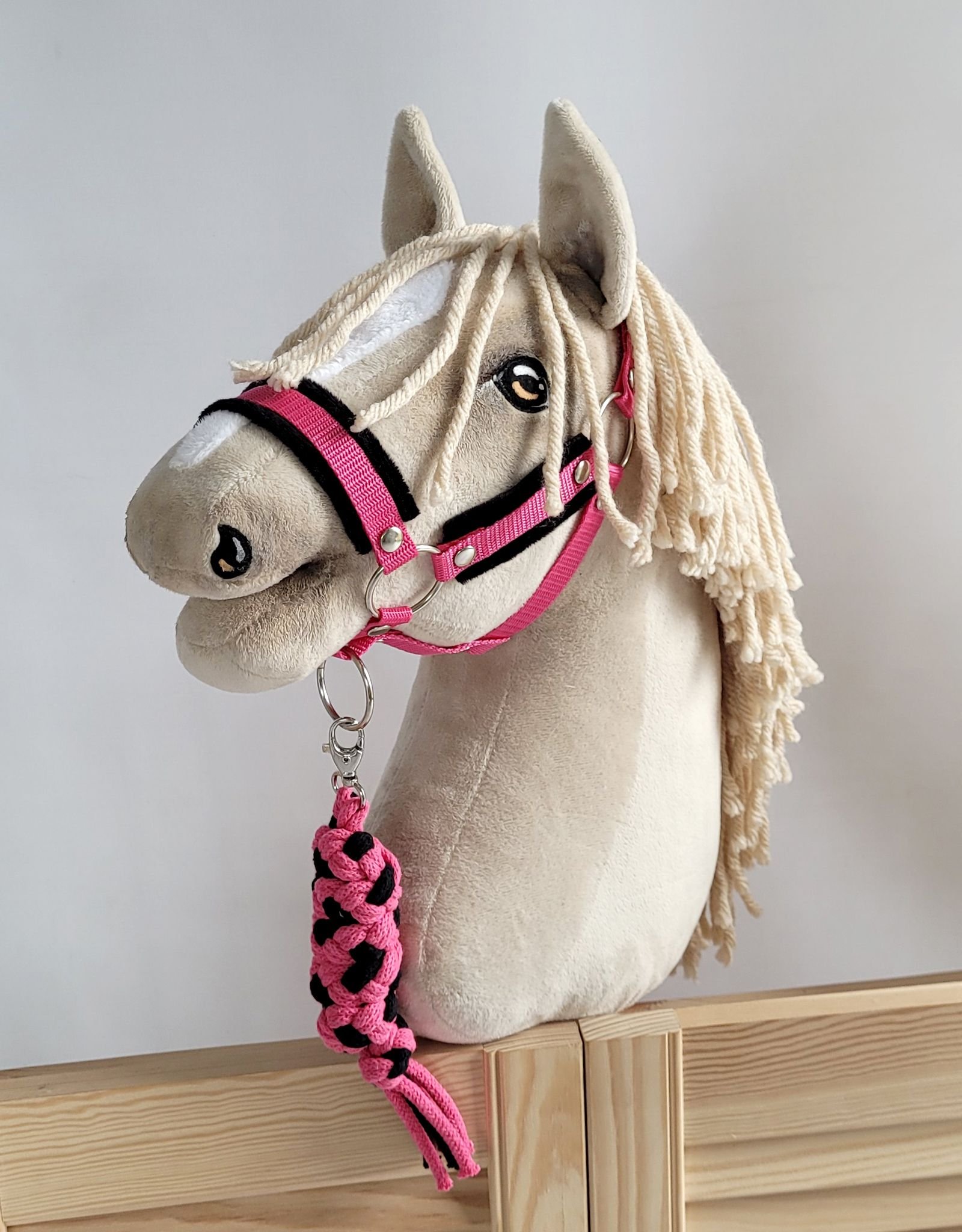 Hobby Horse pavadėlis, pagamintas iš dvigubai vytos virvutės - juoda/tamsiai rožinė - Image 2
