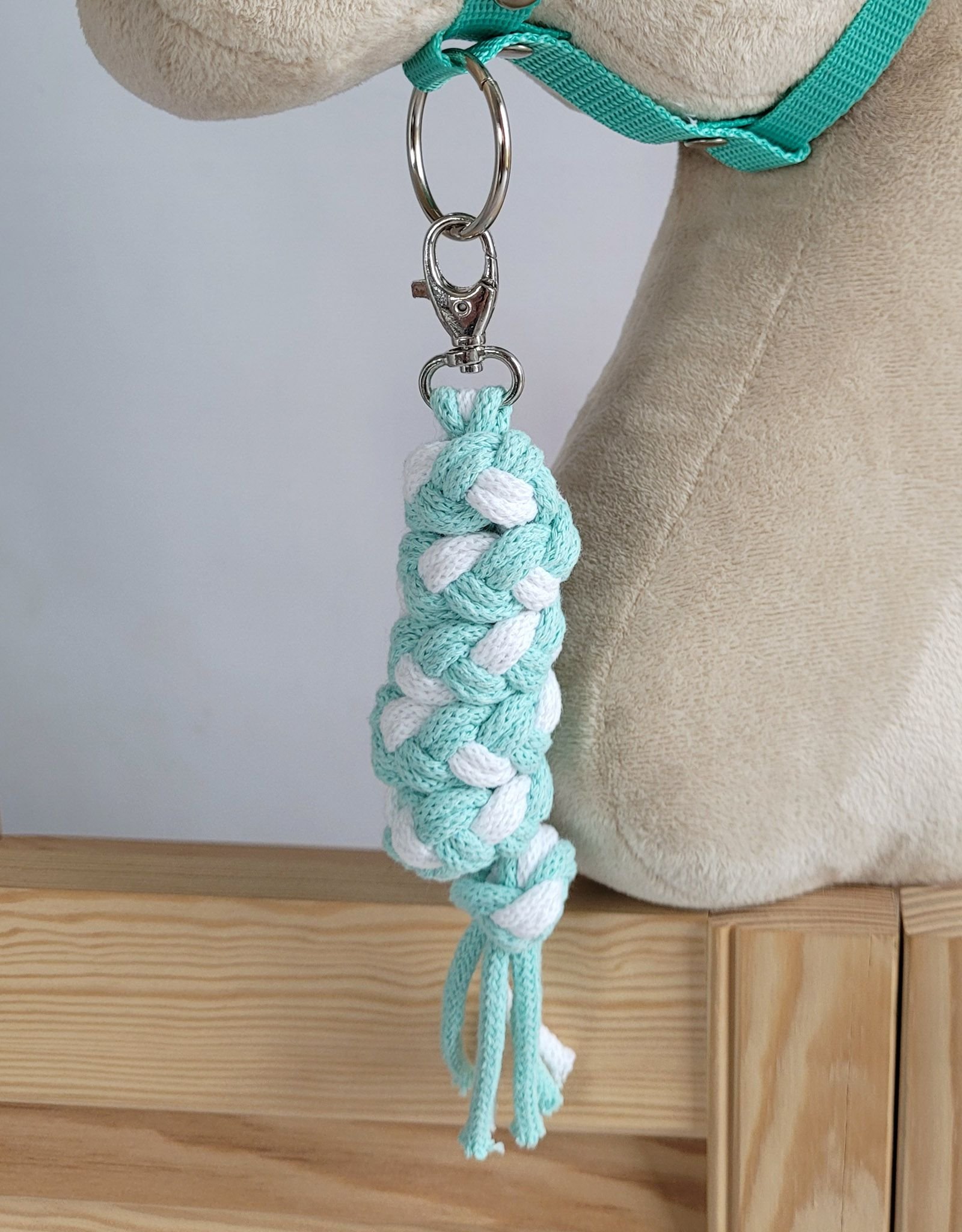 Pavadėlis Hobby Horse žirgeliui iš dvigubai vytos virvutės - balta-mėtinė - Image 2