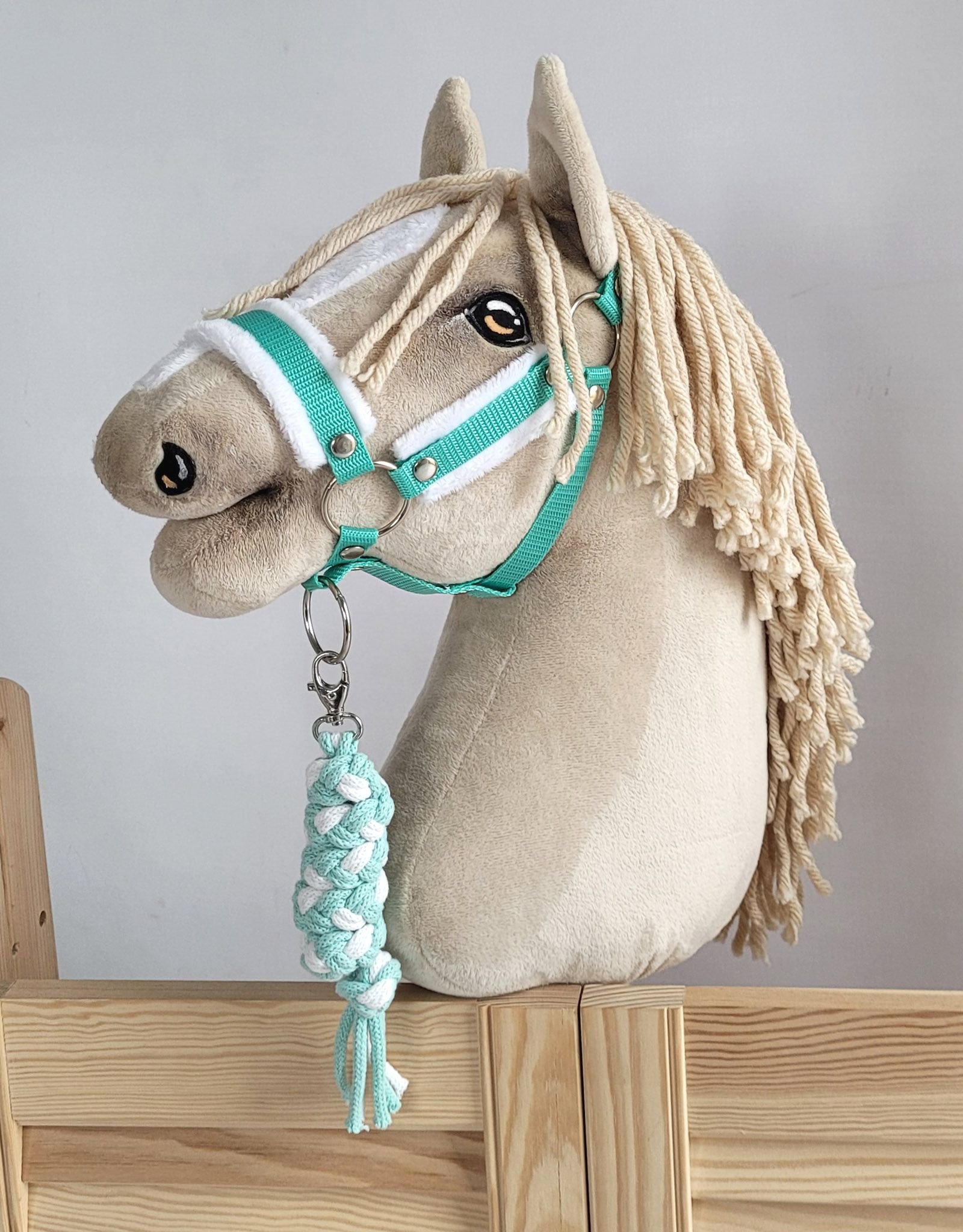 Pavadėlis Hobby Horse žirgeliui iš dvigubai vytos virvutės - balta-mėtinė - Image 3