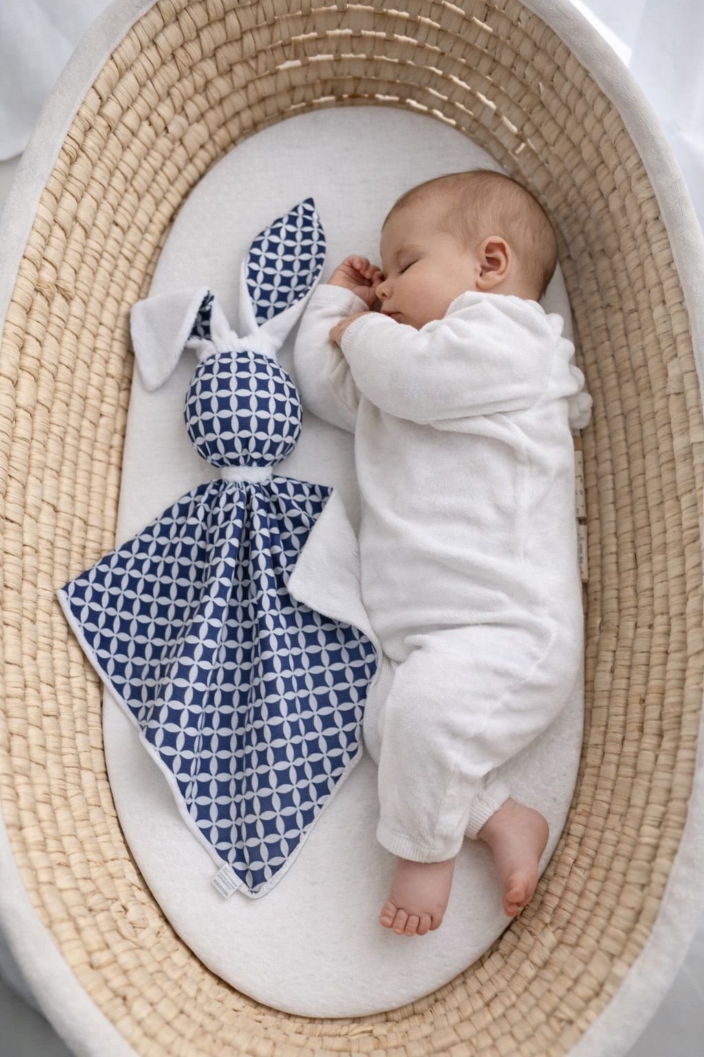 DOUDOU dvipusis meilus kiškutis iš medvilnės ir minky audinio - Mini rozetės tamsiai mėlyna - balta - Image 5