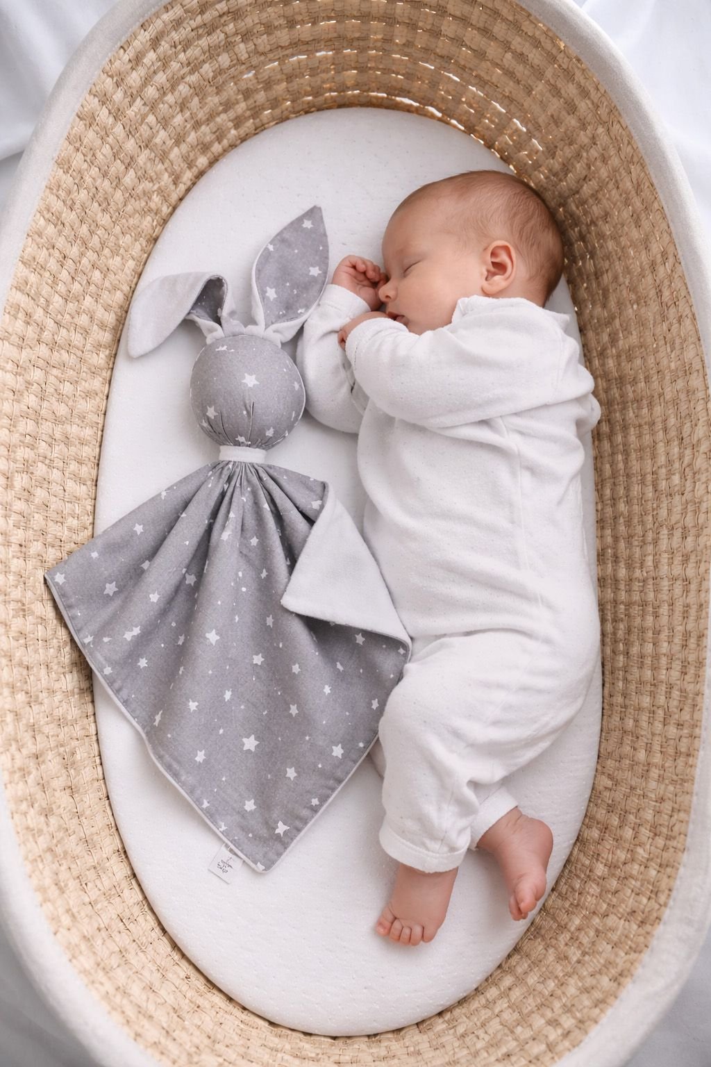 DOUDOU dvipusis meilus kiškutis iš medvilnės ir minky audinio - Mažos pilkos žvaigždutės - balta - Image 6
