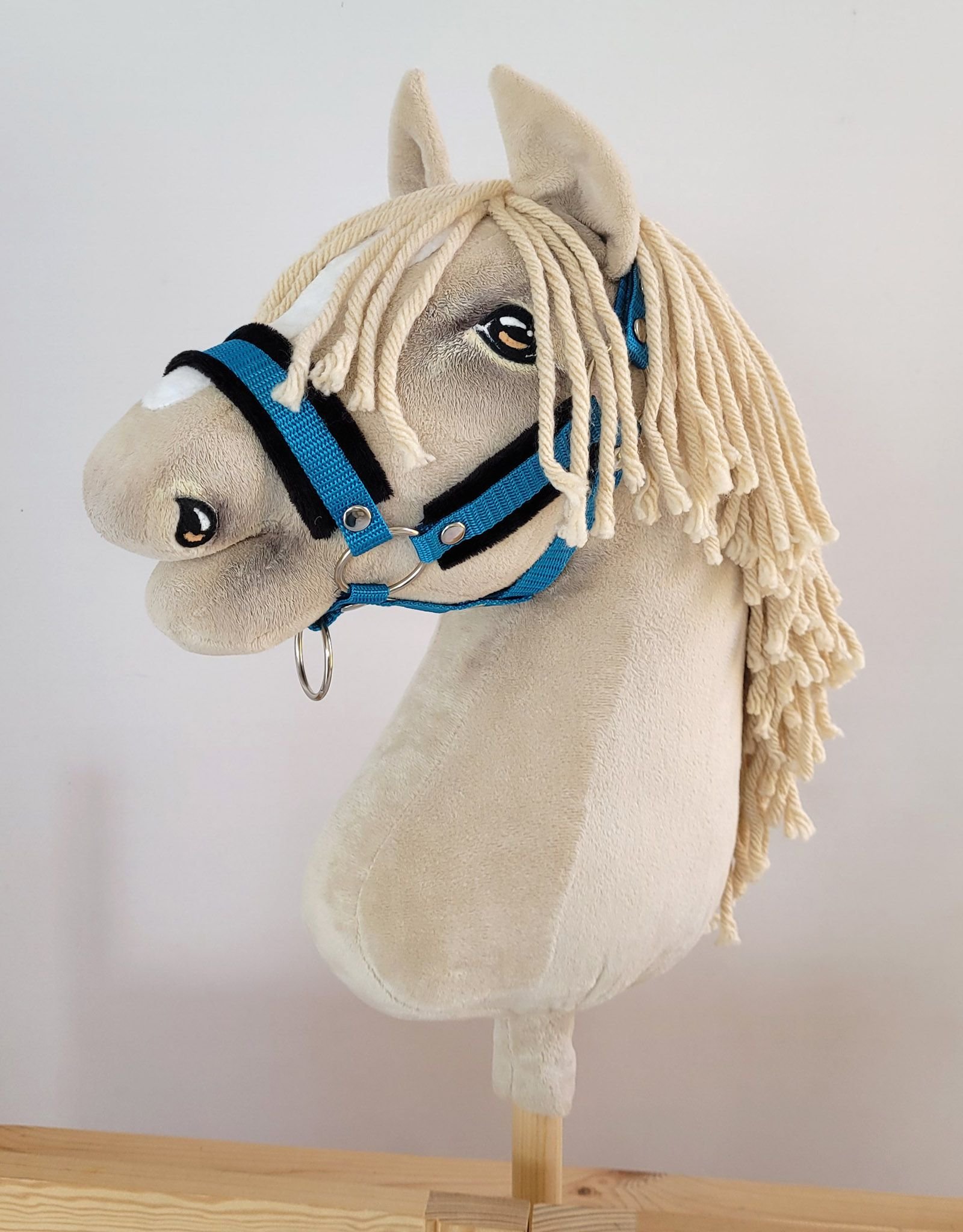 Rinkinys Hobby Horse: apynasris A3 su juodu kailiuku + pavadėlis iš virvės - juoda-turkio spalvos - Image 4