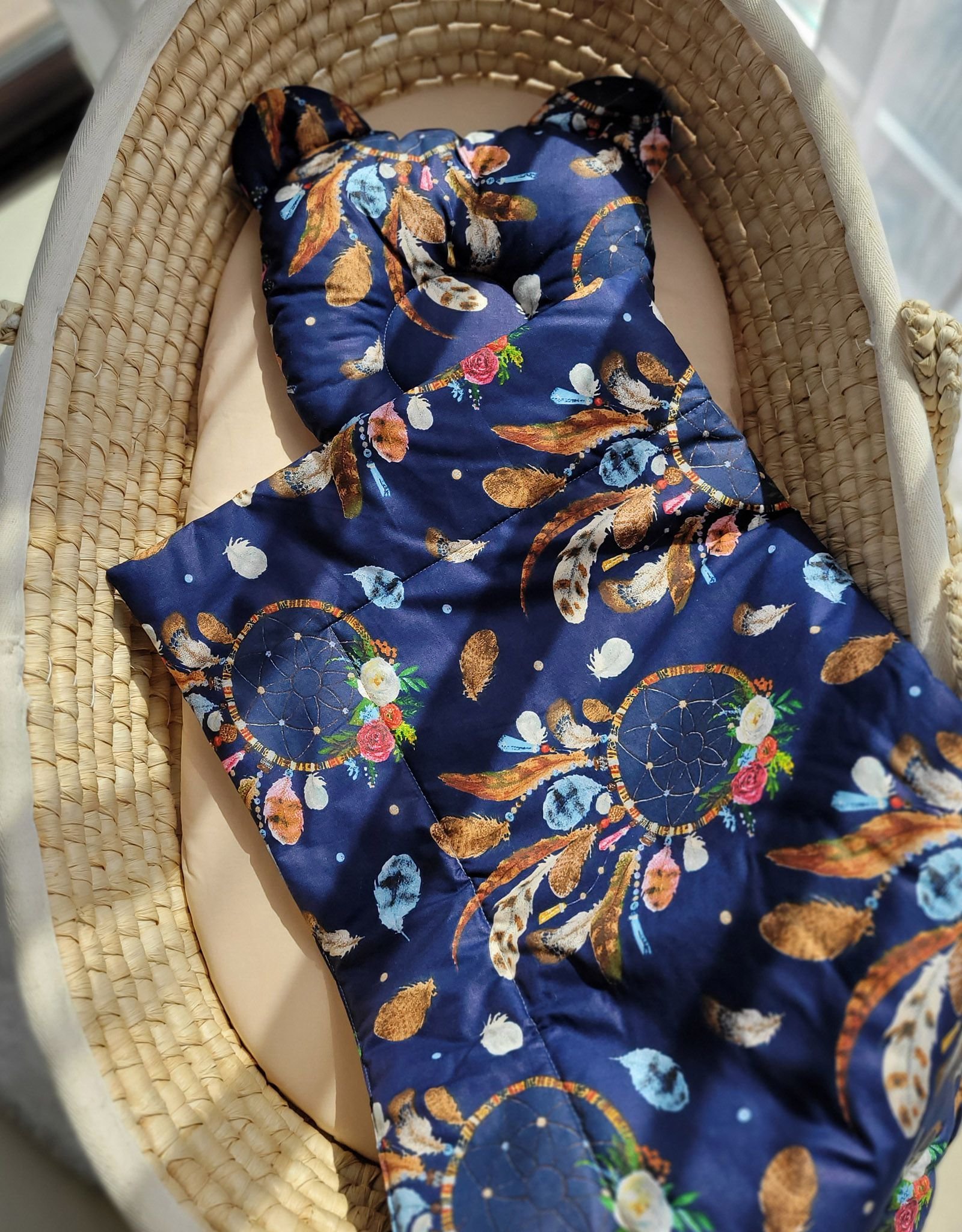 Antklodė su pagalvėle Teddy – 2 dalių komplektas – sapnų gaudyklės, tamsiai mėlyna - Image 4