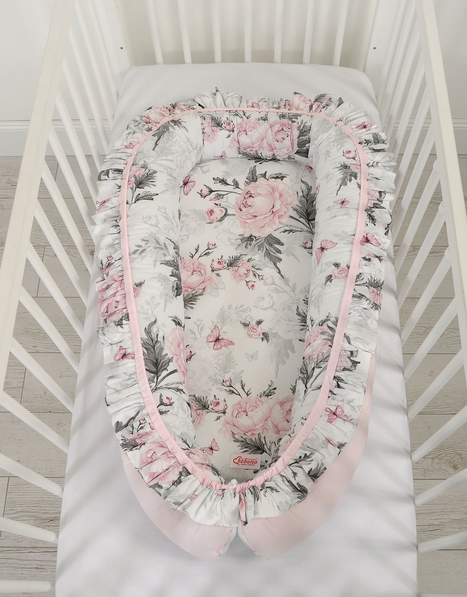 Kūdikio lizdas Premium Cocoon naujagimiams su klostėmis - romantiški bijūnai - Image 4