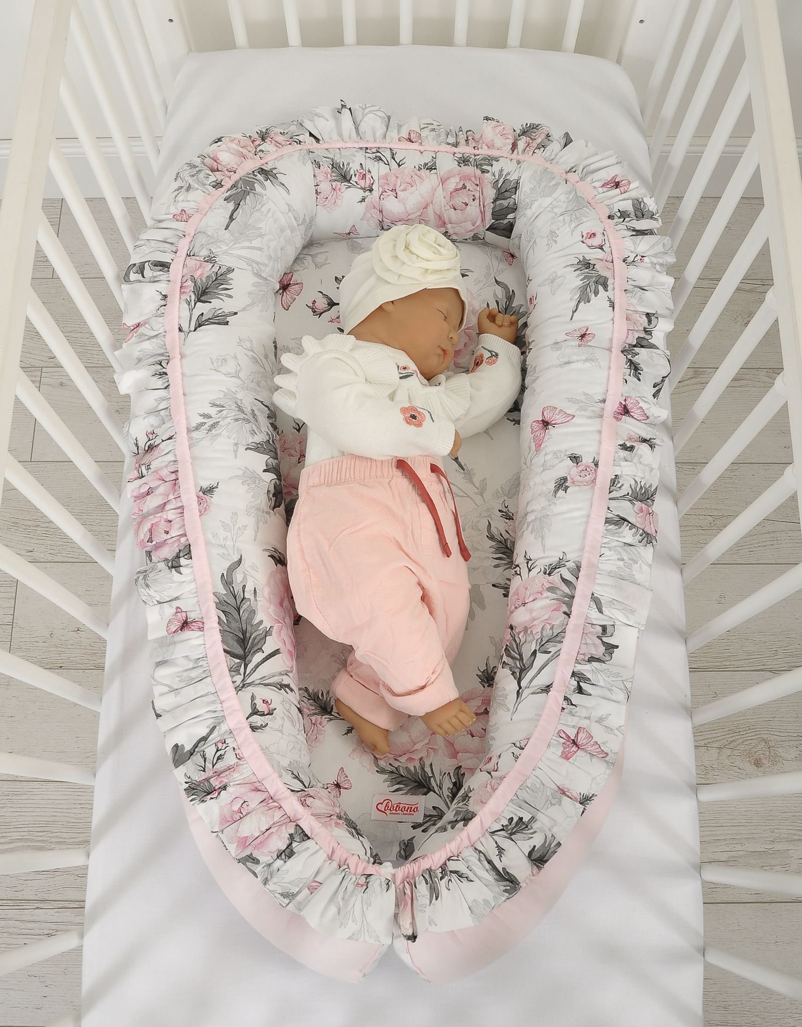 Kūdikio lizdas Premium Cocoon naujagimiams su klostėmis - romantiški bijūnai - Image 5