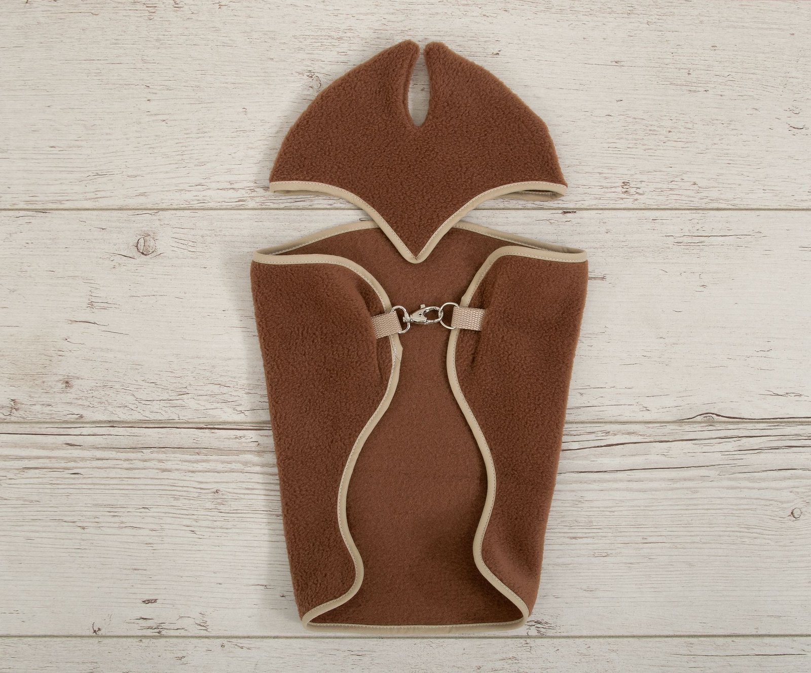 Rinkinys Hobby Horse A4 ir A5: flisinė antklodė + šiltos ausinės – ruda - Image 3