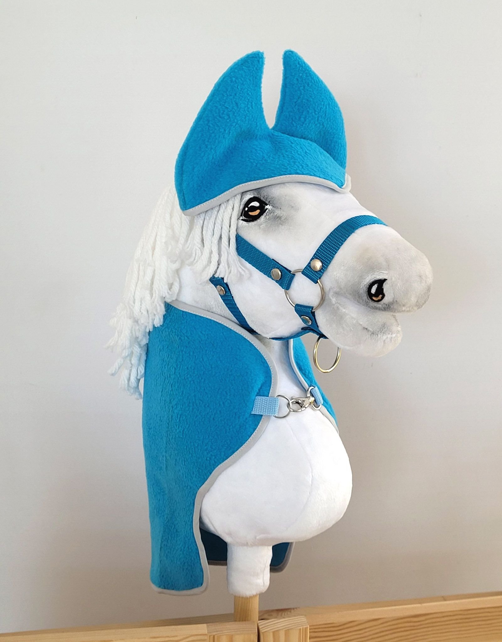 Rinkinys Hobby Horse A4 ir A5: flisinis pledas + naušnikai - turkio spalvos - Image 4