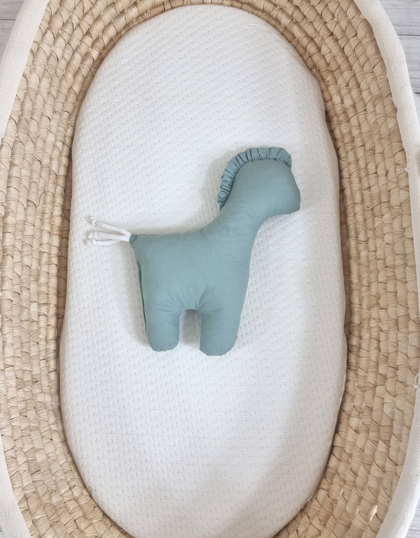 LUCKY Horse – minkštas pirmasis glaudžiamasis žaislas – šalavijo žalia - Image 3