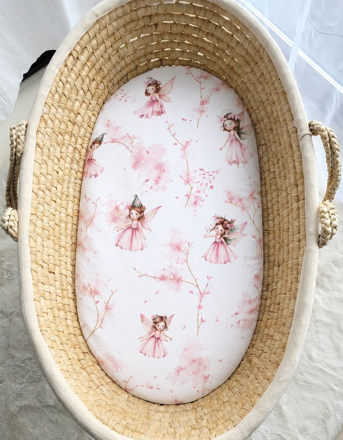 Medvilninė paklodė vežimėliams, Moses krepšeliui, čiužiniui 75x35 cm - Blossom Fairies - Image 3