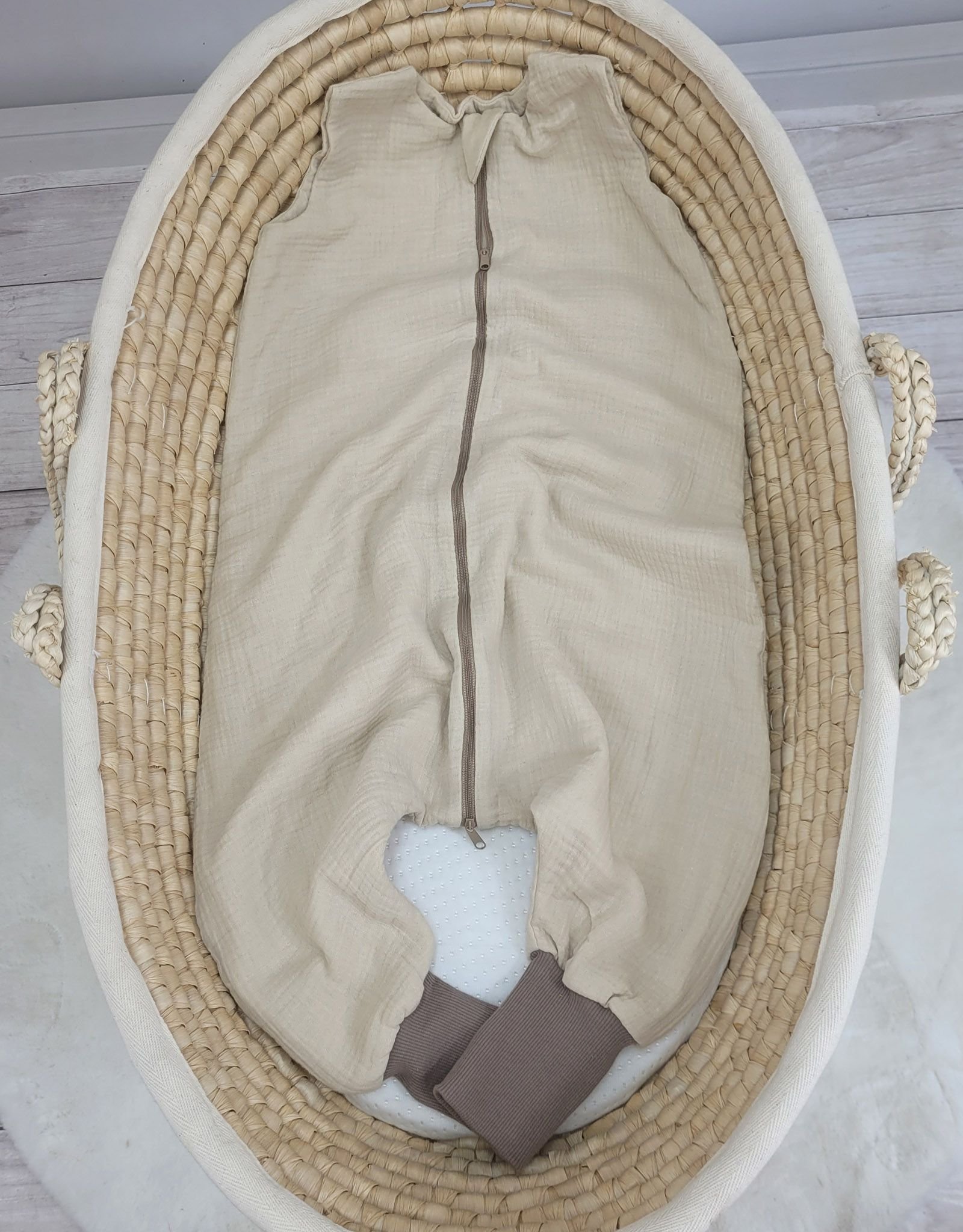 Muslino kūdikio miegmaišis su kojytėmis XL 2-4 m., vasarinis, TOG 1.0 – kreminė - Image 2