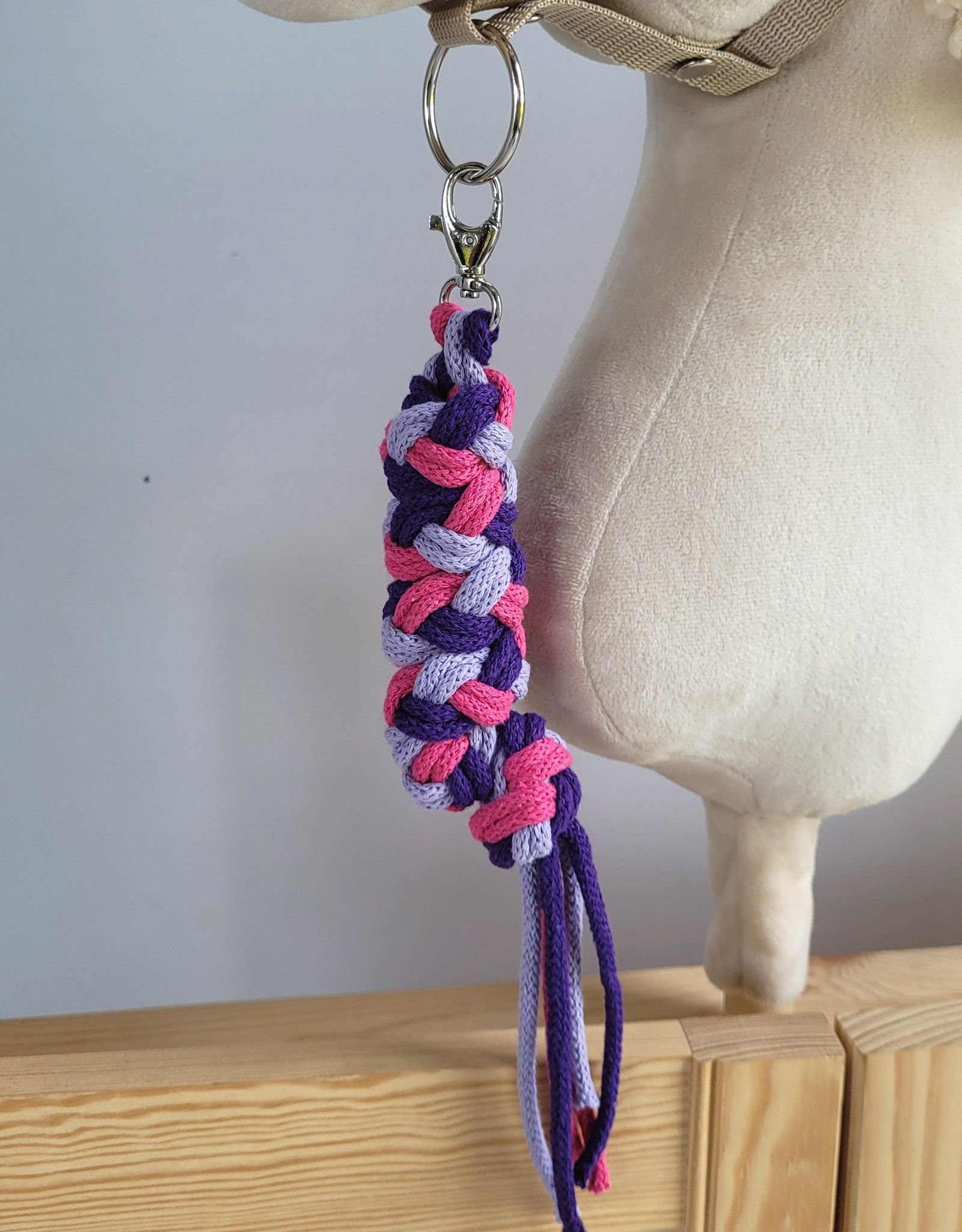 Hobby Horse pavadėlis, pagamintas iš dvigubai vytos virvutės - tamsiai rožinė/violetinė/tamsiai violetinė - Image 2