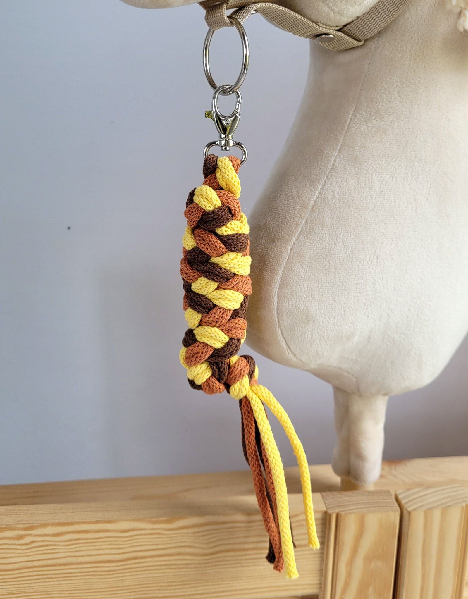 Hobby Horse pavadėlis, pagamintas iš dvigubos virvutės - geltona/terakotos spalvos/ruda - Image 2